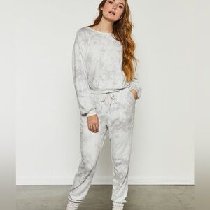 Dolce Lounge Set in Ash Tie Dye